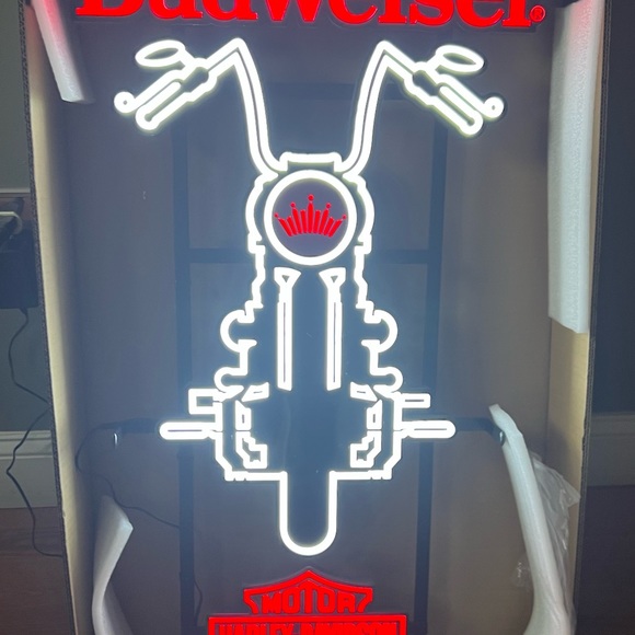 Budweiser Harley Led Illuminated Sign - Picture 2 of 5